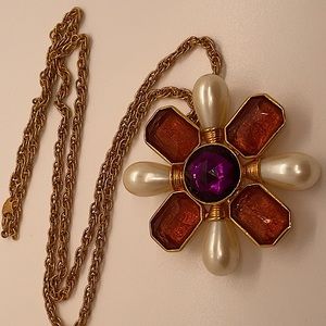 Avon Maltese Cross Pendant Brooch Necklace